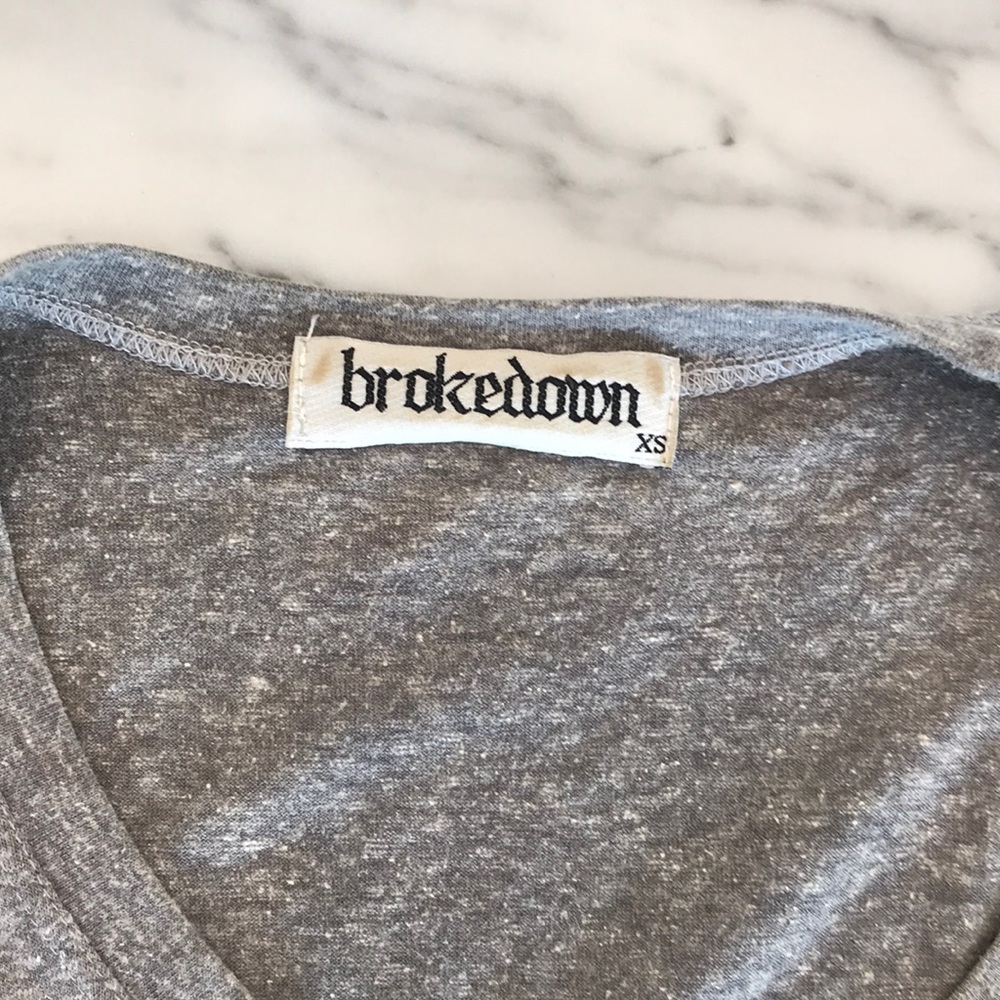 Broke down muscle shirt - Picture 2 of 3